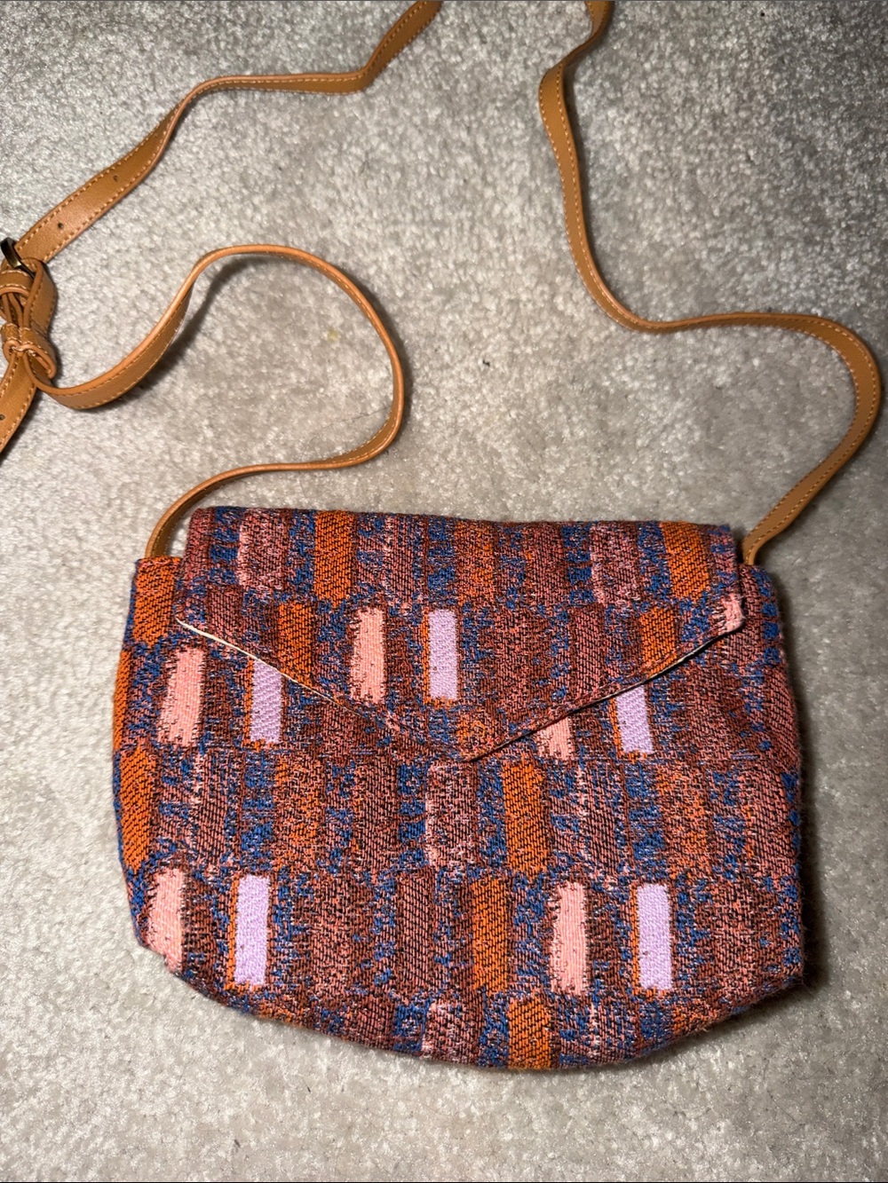 Universal Thread Woven Pink Orange Blue Crossbody with Tan Strap